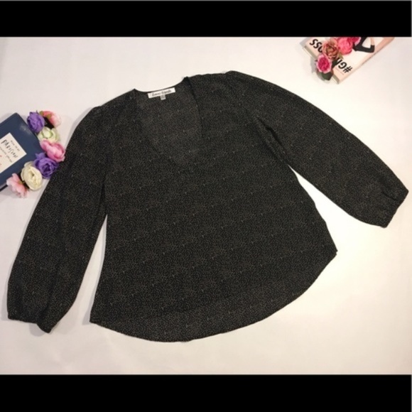 Lovers + Friends black blouse polka dot top v neck - Picture 2 of 6